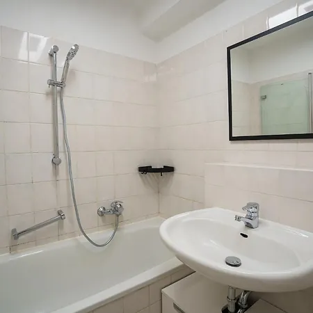 Immostay #2 -moderne Mit Zwei Balkonen, Wlan & Parkmoeglichkeit *