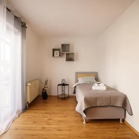 Immostay #2 -moderne Mit Zwei Balkonen, Wlan & Parkmoeglichkeit דירה *