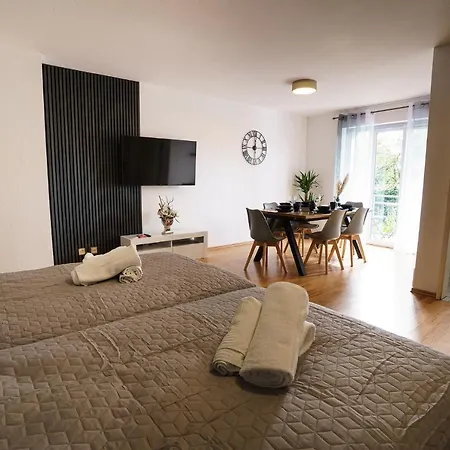 Immostay #2 -moderne Mit Zwei Balkonen, Wlan & Parkmoeglichkeit דירה *