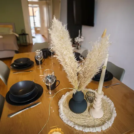 Immostay #2 -moderne Mit Zwei Balkonen, Wlan & Parkmoeglichkeit *