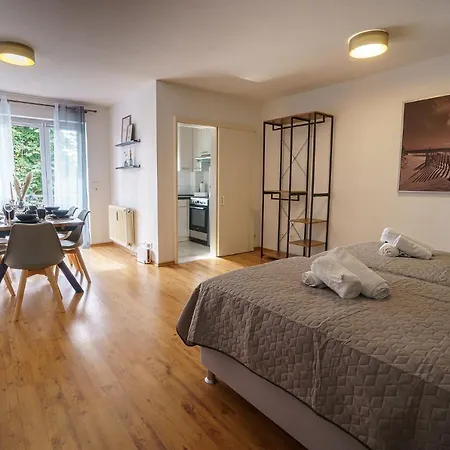 Immostay #2 -moderne Mit Zwei Balkonen, Wlan & Parkmoeglichkeit