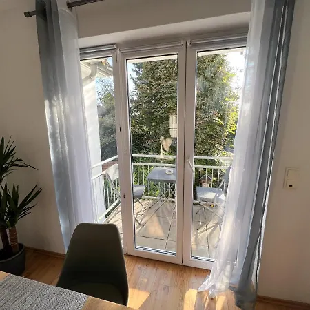 Immostay #2 -moderne Mit Zwei Balkonen, Wlan & Parkmoeglichkeit * שטור