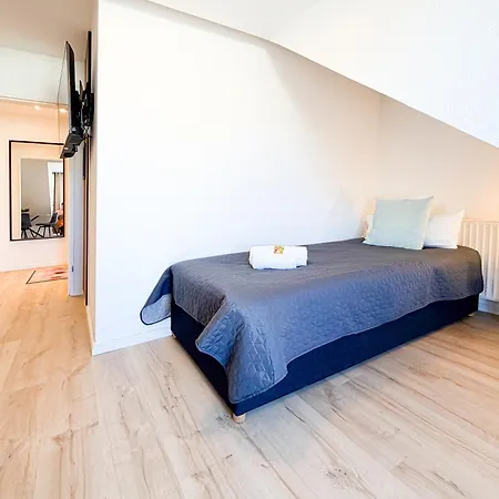 Immostay - 2 Mit Balkon, Wifi & Homeoffice שטור