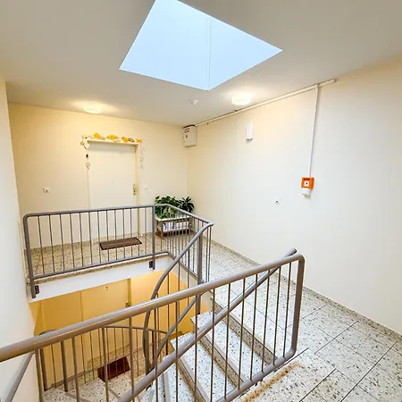 Immostay - 2 Mit Balkon, Wifi & Homeoffice שטור