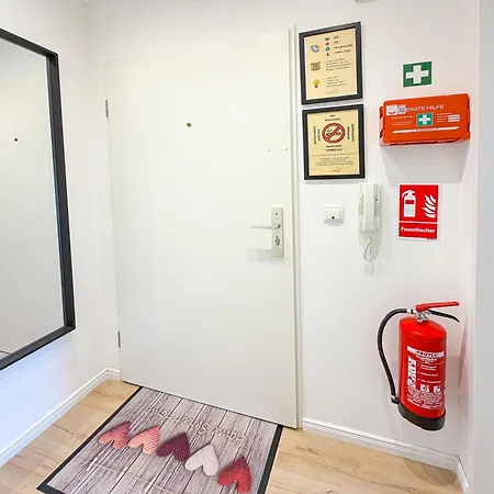 דירה Immostay - 2 Mit Balkon, Wifi & Homeoffice שטור