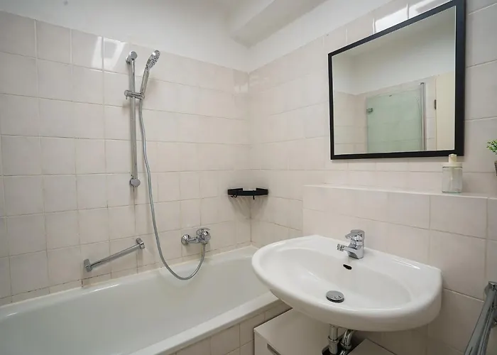 Immostay #2 -moderne Mit Zwei Balkonen, Wlan & Parkmoeglichkeit *