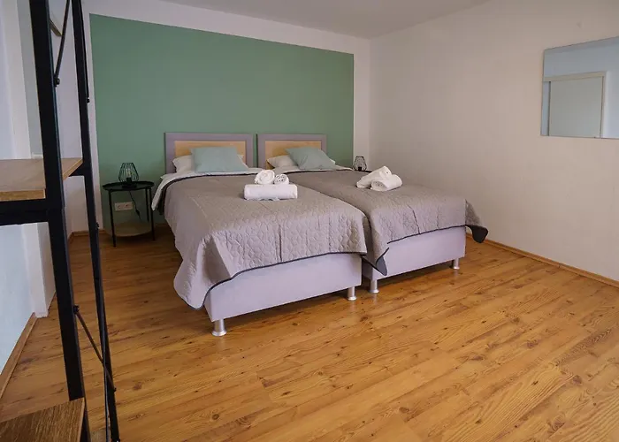 Immostay #2 -moderne Mit Zwei Balkonen, Wlan & Parkmoeglichkeit Appartement