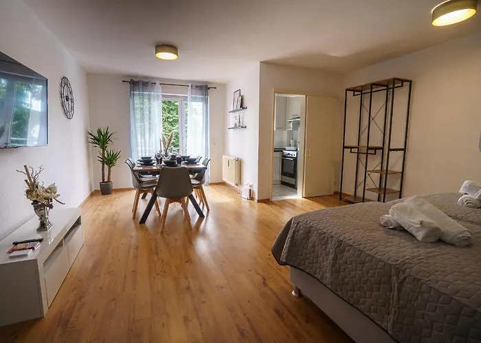 Immostay #2 -moderne Mit Zwei Balkonen, Wlan & Parkmoeglichkeit Appartement